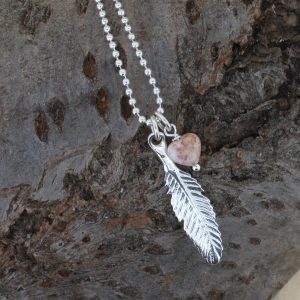 Feather & Crackle Oyster Glass Heart Necklace