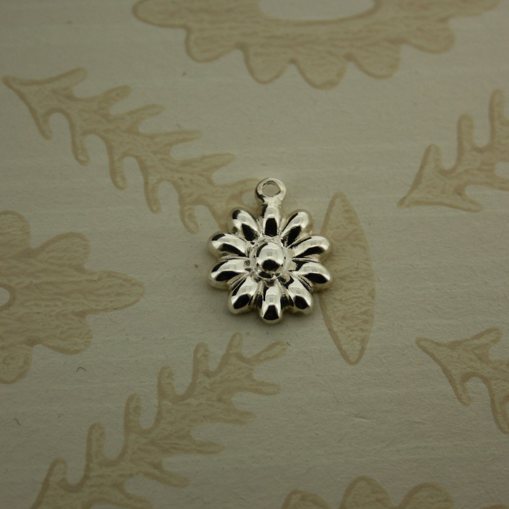 silver daisy flower pendant charm